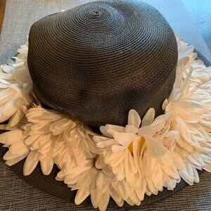 Genevieve Black Straw Hat 1960s with Millinery Daisies